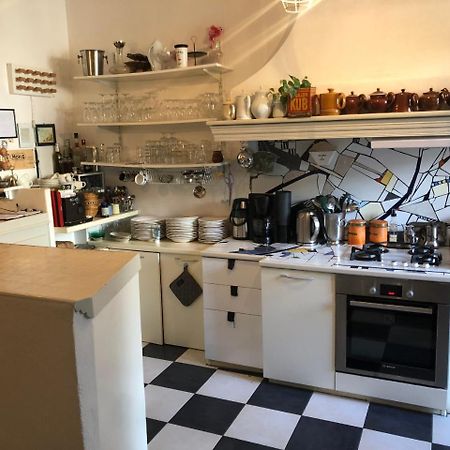 Le Flamant Rouge Guesthouse Peyriac de Mer Bagian luar foto